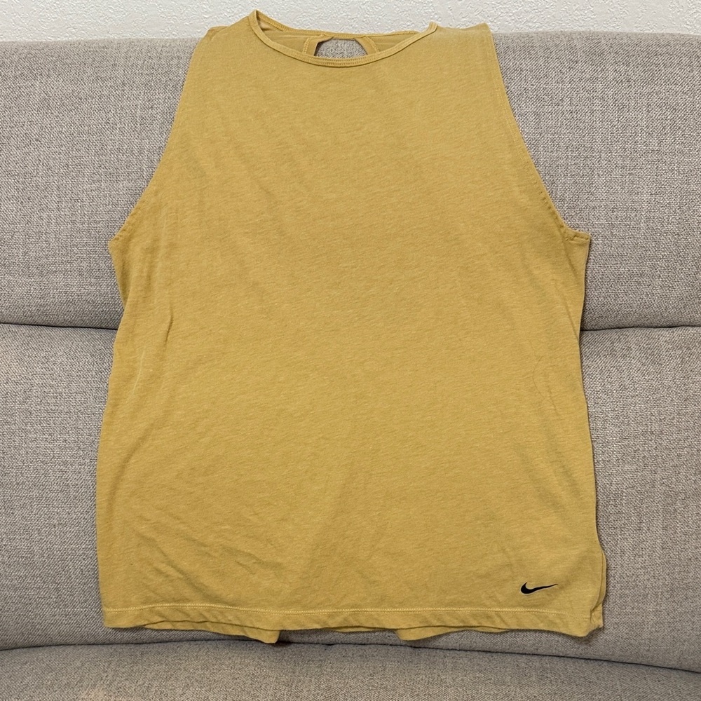 Women’s Nike dri-fit Mustard open back Tank - size large